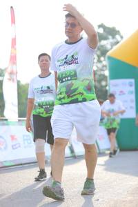 BIB: 1295
                            <button type="button" onclick="openModal(3654454)" class="btn btn-primary btn-sm float-right btn-popup" data-toggle="modal" data-target=".modal-high-quality">
                        <i class="fas fa-shopping-cart"></i> Add to Cart
                    </button>
                                            <button type="button" onclick="isThisMe(3654454, true)" class="btn btn-success btn-sm float-right btn-popup btn-isme hidden" data-toggle="tooltip" data-placement="bottom" title="นี่คือรูปของคุณใช่ไหม คลิกที่นี่เพื่อเอาเข้าอัลบั้ม">
                        <i class="fas fa-plus"></i> Add to album
                    </button>
                    <button type="button" onclick="isThisMe(3654454, false)" class="btn btn-warning btn-sm float-right btn-popup btn-isnotme hidden">
                        <i class="fas fa-ban"></i> Remove from album
                    </button>